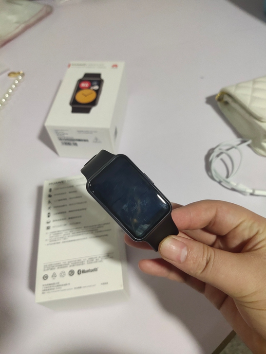 华为手表 带过两次 450转 原价799