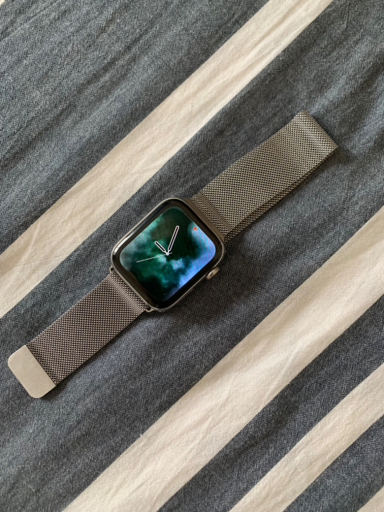 自用国行Apple Watch S4白色不...