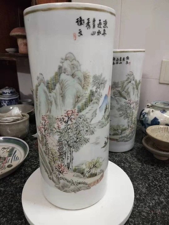 长瓷筒一对，品相如图，放家里摆设很漂亮的，...