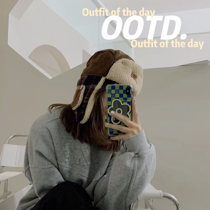 UGG成人格子雷锋帽。