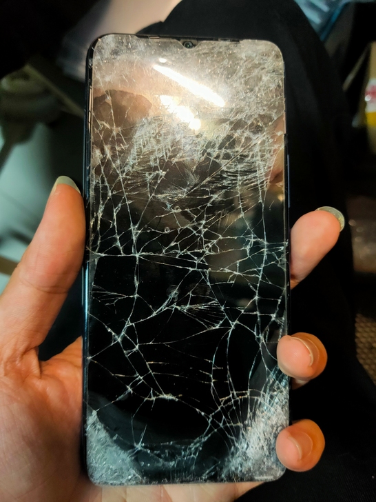真我realme v3
