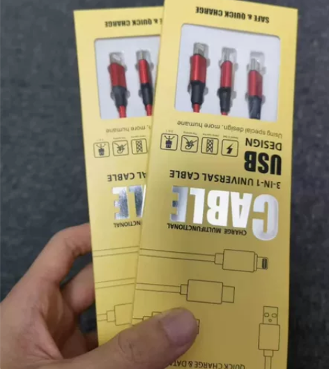 一拖三数据线多头2A快充三合一手机充电线，...