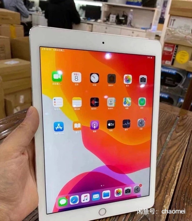 iPad 2019款自用,128G,送电容...