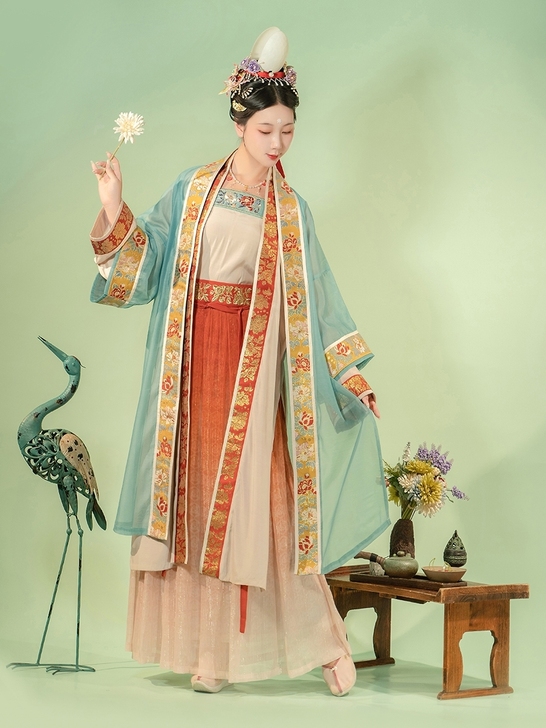 求购东月棠:收罗绮秋冬宋制四件套