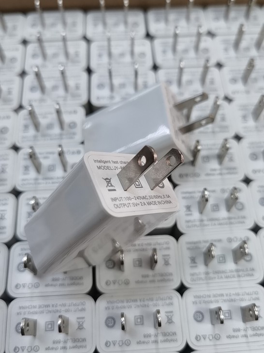 5V2A充电器 LED灯 玩具车充电手机充...