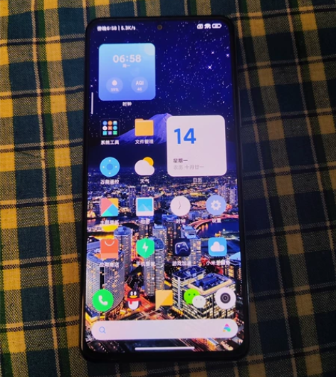 红米K40晴雪,9成新,无拆修,顶配12+...