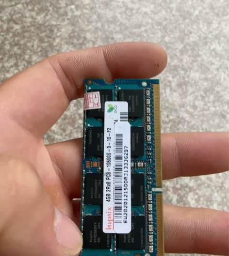 海力士4GB运行内存 笔记本使用 感兴趣的...