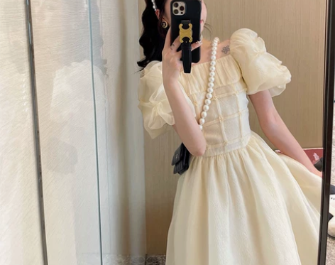 在逃公主风泡泡袖连衣裙甜美设计师款女装高端...