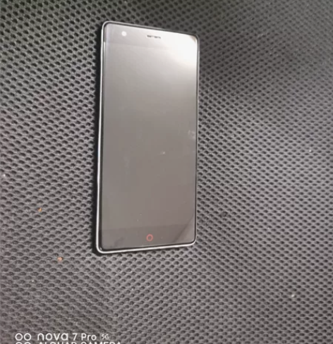 95新努比亚z17手机6+64G黑色 NX...