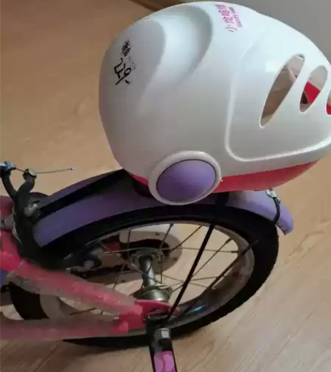 小龙哈彼自行车女孩款14号 80元 店不做...