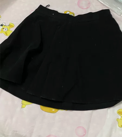 高腰毛呢百褶短裙秋冬季半身裙女装黑色显瘦蓬...
