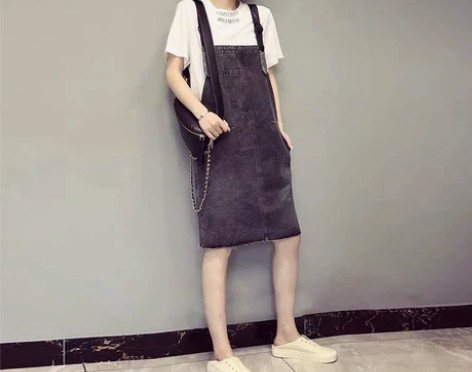 闲置，仅试穿一次，已清洗干净。重工皮带镶钻...
