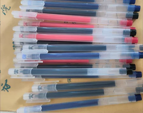 巨能写中性笔学生用大容量简约黑色水笔全针管...