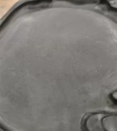 歙砚 自己分辨石料吧云母丰富明显伤痕或残缺...