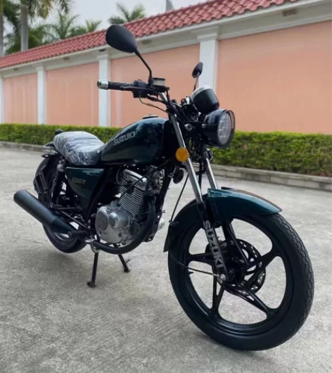 二手摩托车网红铃木复古150CC  九成新...