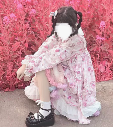 莓熊物语M码 130包邮 穿过几次没有瑕疵...
