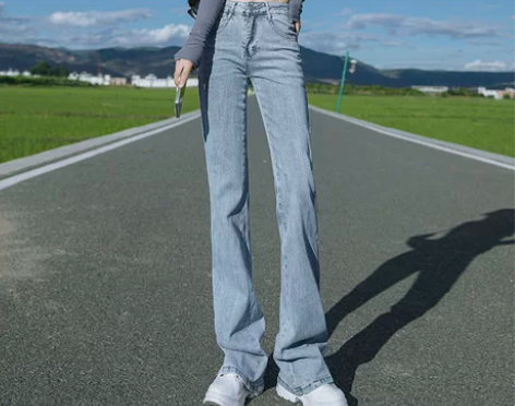 微喇牛仔裤女2022年新款浅蓝色裤子高腰马...