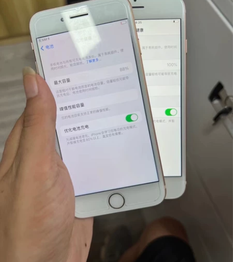 无锁8代 64G 成色靓 电池效率高 原屏...