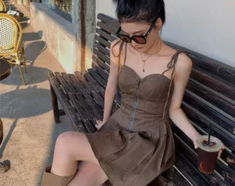美式辣妹性感吊带连衣裙女春秋新款小众复古修...