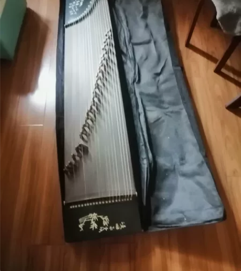 练手古筝 送琴包 调音扳手 琴架   琴弦...