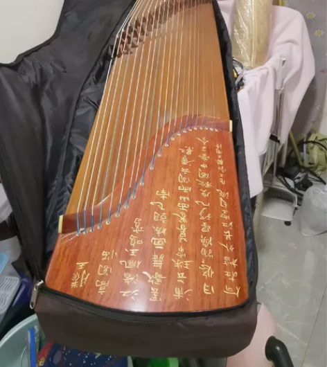 古筝,小孩练了一段时间,后来一直放着,学琴...