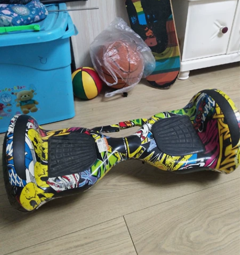 雅步电动平衡车，孩子玩过目前闲置，8，9成...