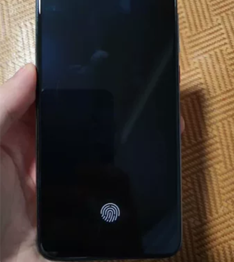 红米10X 5G手机 8+128G，后盖裂...