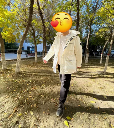 全新未穿羽绒服MECITY男连帽羽绒服，含...