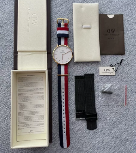 正品DW手表，40mm 轻微使用痕迹，表面...