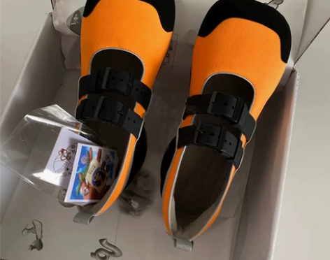 玛丽珍鞋女2020春季新款英伦风拼色表带浅...