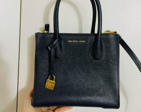 MK 经典款 Mercer 小号手提斜挎包...