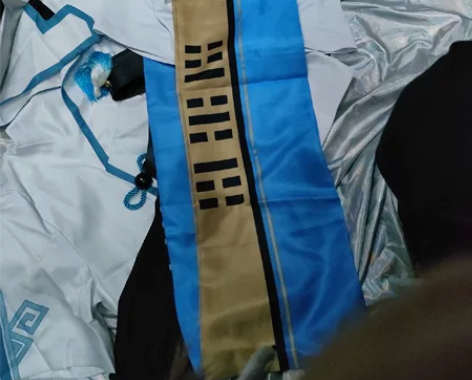 【预售,衣服在朋友那里,因为疫情拿不到】原...