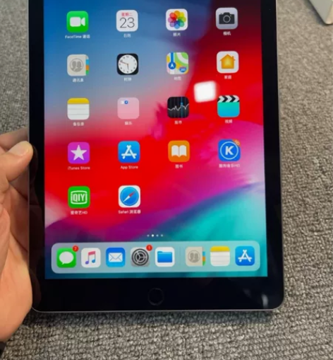 带笔出iPad 2021款平板电脑,iPa...