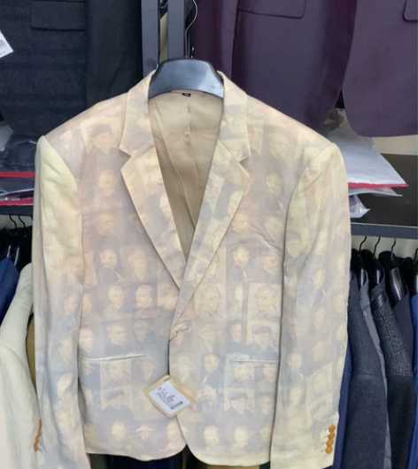 全新男士休闲西服 都是在包装拆出来随手拍照...