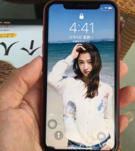 苹果11红色摔过开机键静音键无反应，其他正...