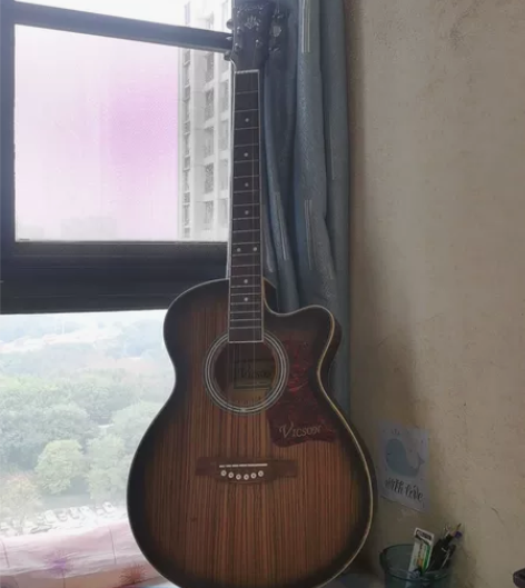 吉他一把，6弦断了，其他没得问题，可以作为...