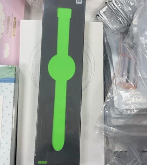 现有小米手表color运动版,如图,全新未...