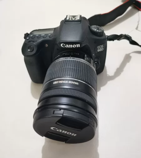 自用佳能单反相机eos60d+18200的...