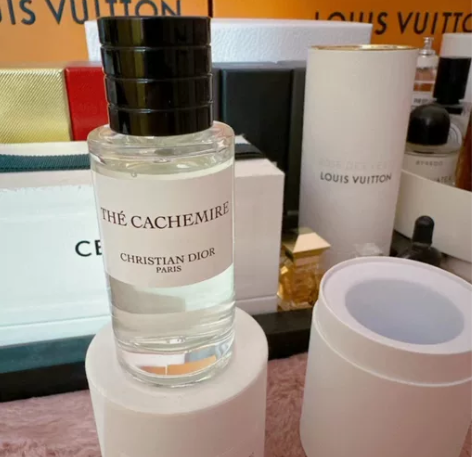迪奥典藏香水100ml！ 味道：幸运风铃1...