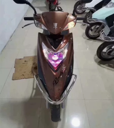 到货一台豪爵灵迪125cc,整车全部高配9...