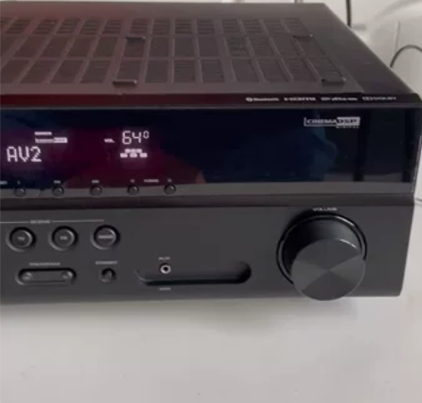 日本雅马哈功放 Yamaha RX-V37...