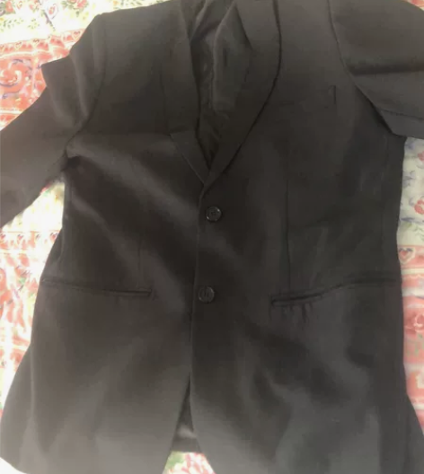 转让男士西服 买回来一次没穿,就是试穿了一...