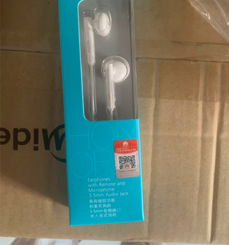 全新未拆封华为半入耳式耳机,线控功能,麦克...