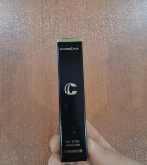 卡姿兰大眼睛睫毛膏 未使用过,出差携带方便...