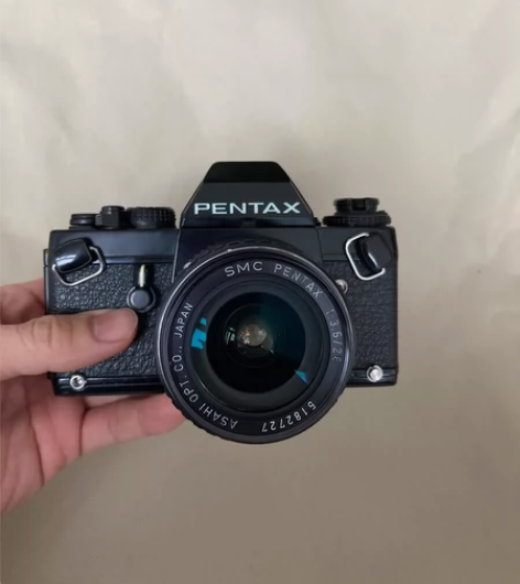 宾得pentax lx 成色很新，配k28...