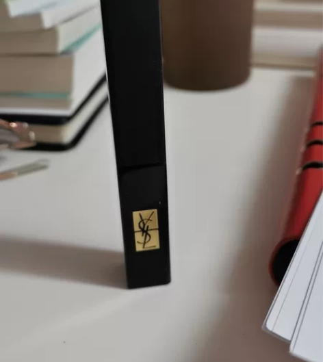 YSL308口红小黑条实拍如图当天发货上门...