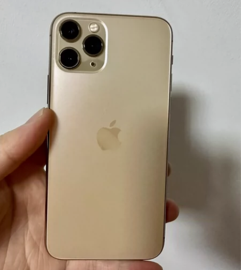 iPhone 11 pro 大陆国行 金色...