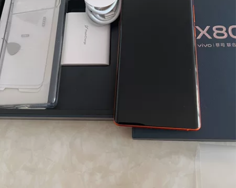VIVO X80 8+128 全原...
