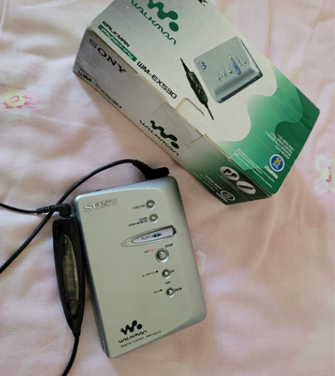 索尼磁带随身听EX530,有包装盒子,线控...