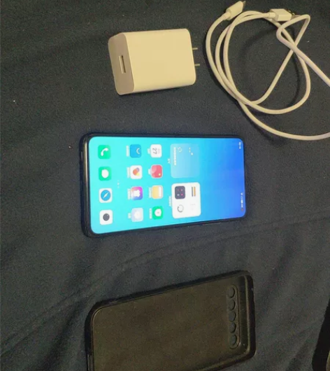 魅族17,8+128 配件齐全,全原无拆修...